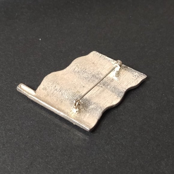 American Flag Brooch - Picture 10 of 10